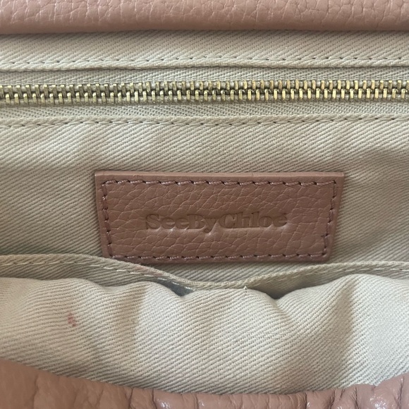 See By Chloe Tan Shoulder Bag with Gold Hardware - Picture 4 of 8